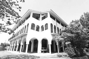 聖和短期大学図書館